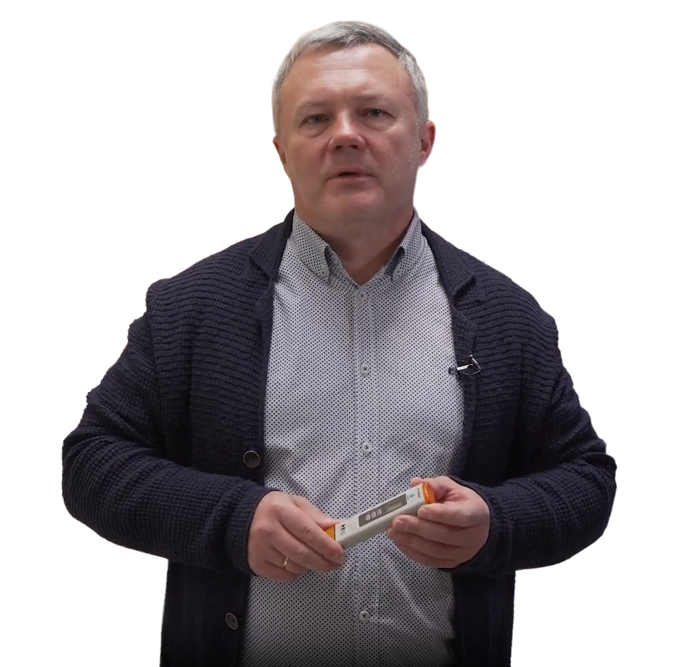 Денис Махаев